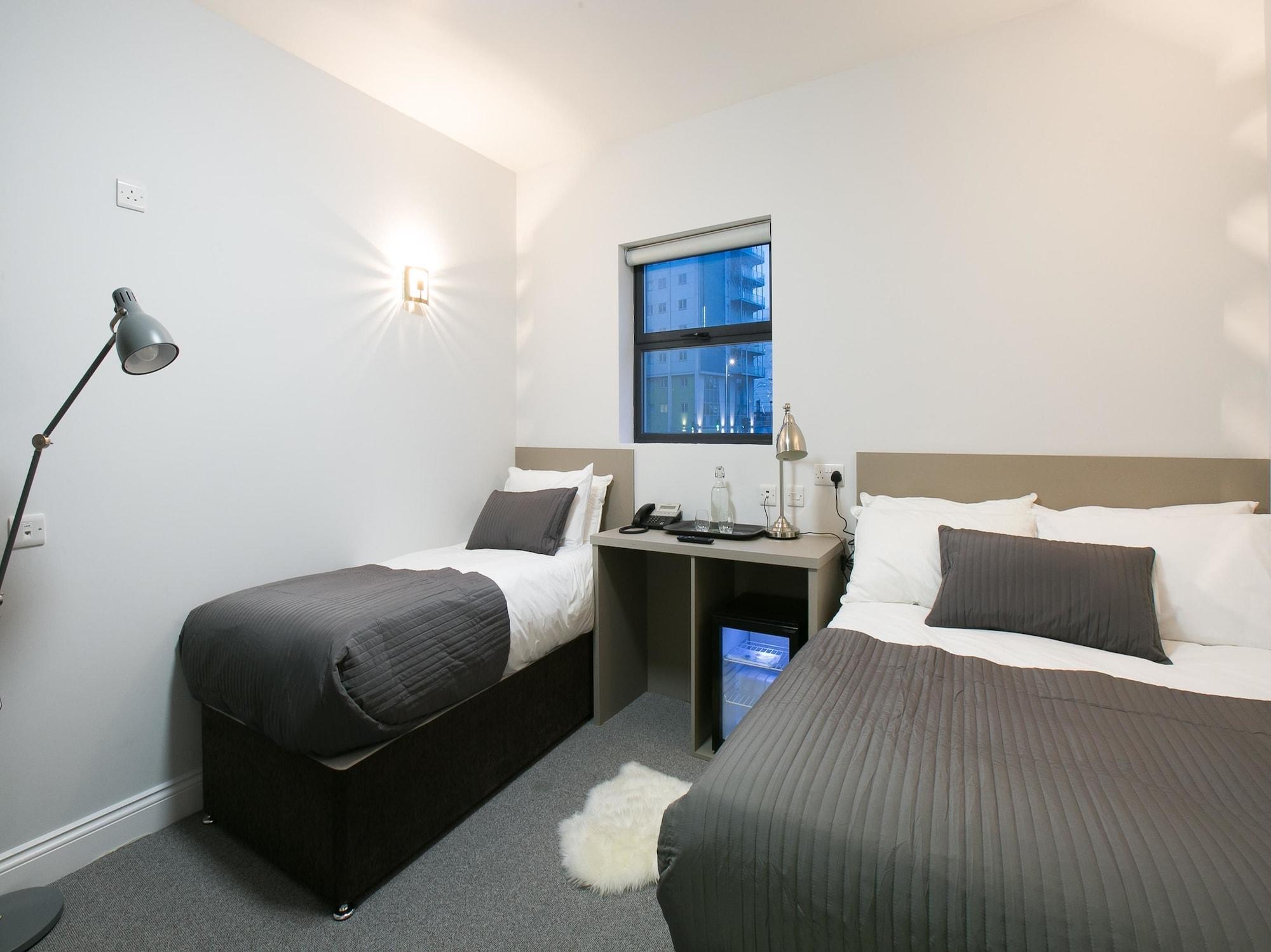 Belvilla Ilford Hill Hotel London Exteriör bild