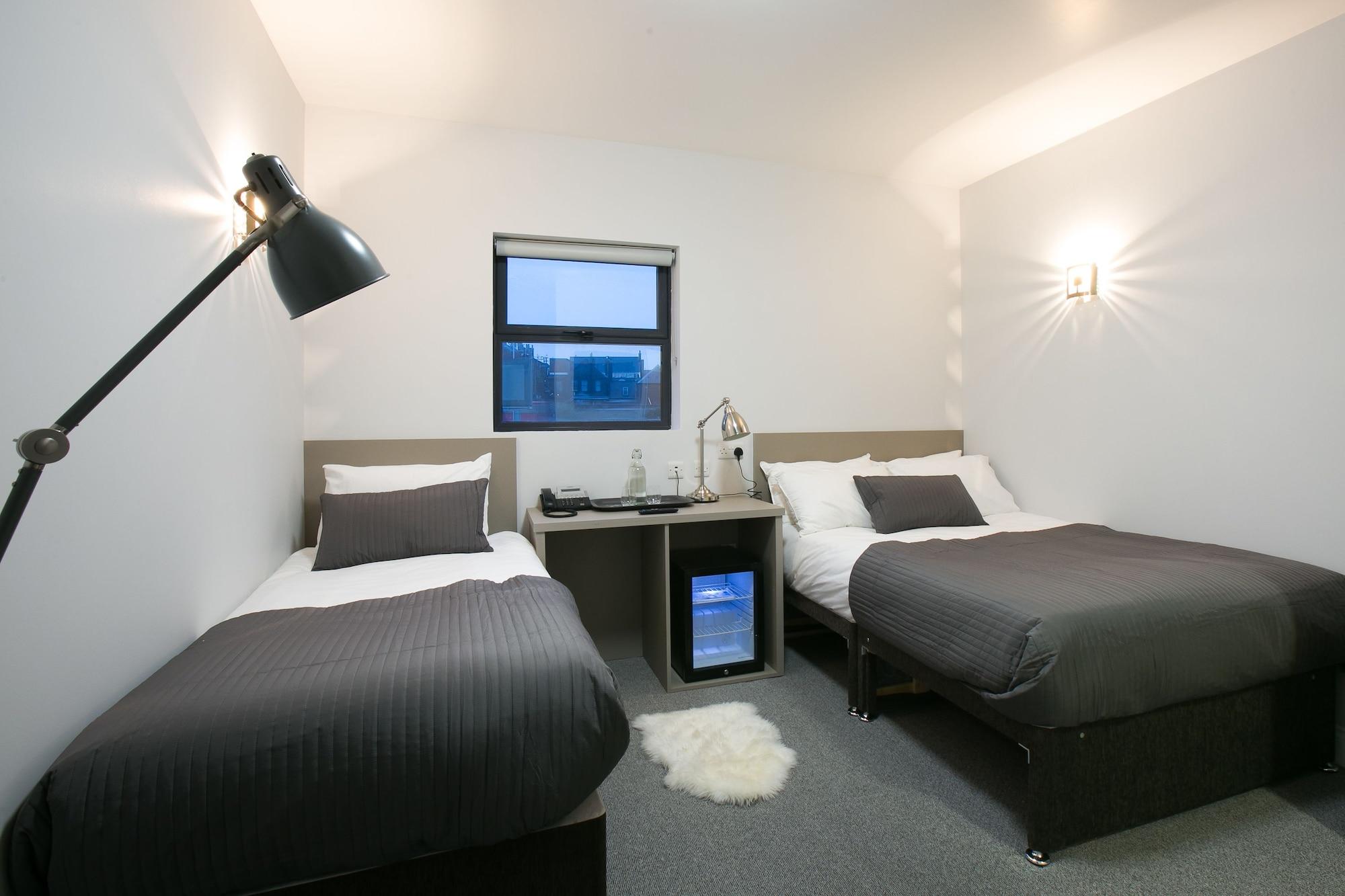 Belvilla Ilford Hill Hotel London Exteriör bild