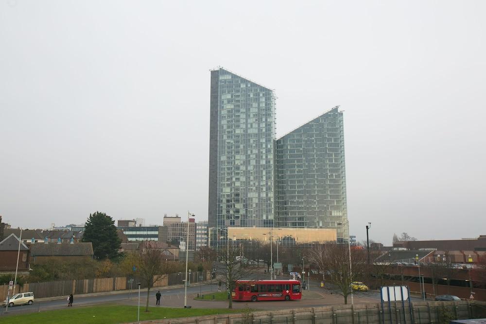 Belvilla Ilford Hill Hotel London Exteriör bild